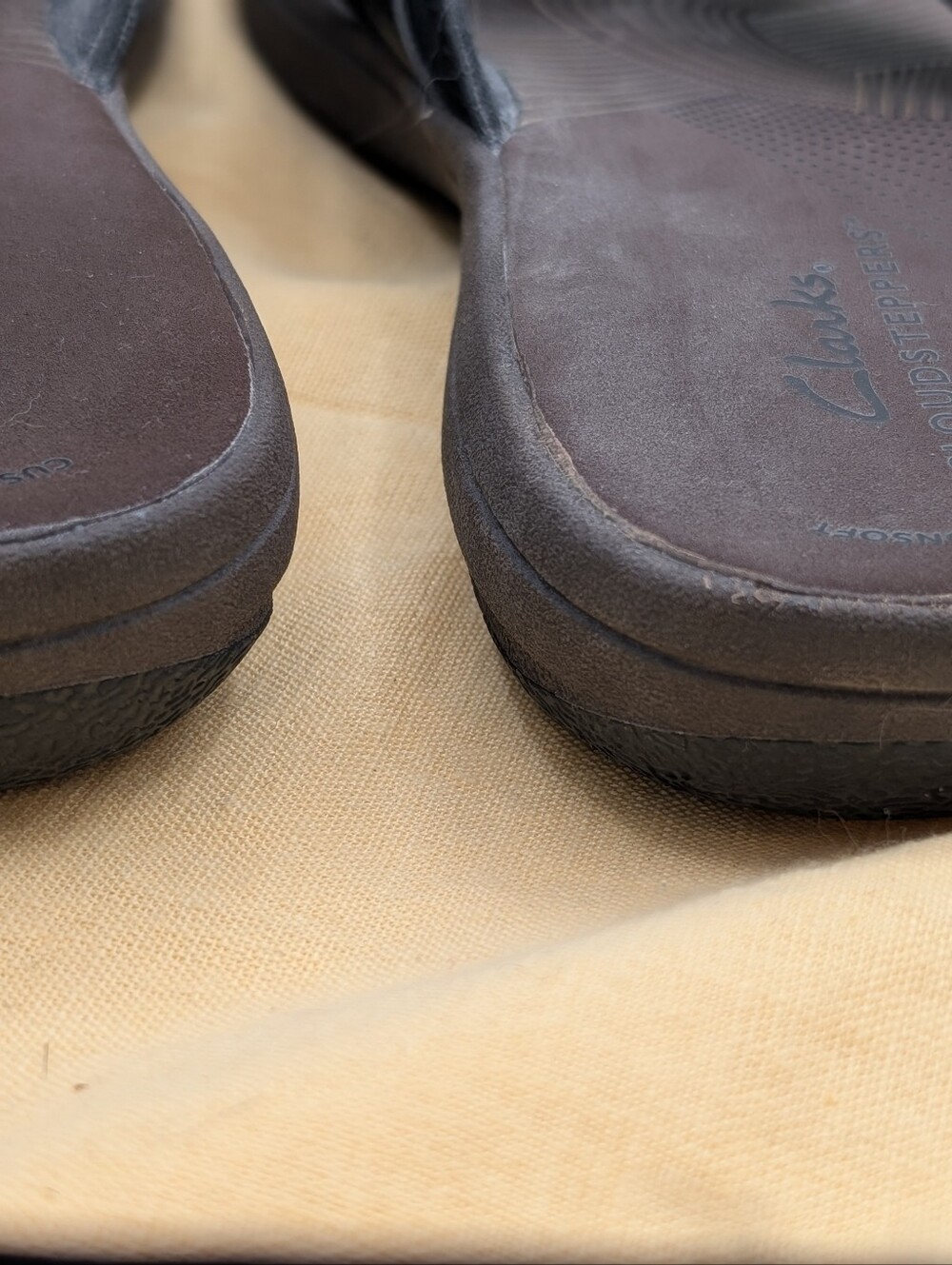 Clarks Comfort Walking Sandals Black Adjustable Strap Cushion Cloudsteppers 8 - Picture 9 of 11